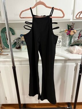 SHEIN Black Strappy Cutout Wide-Leg Jumpsuit